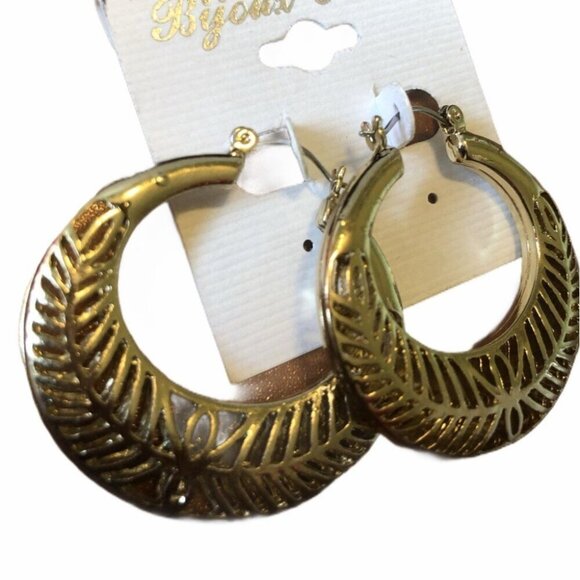 Bijoux Stella Gold Tone Leaf Design Hoop Earrings For Women - Picture 3 of 3